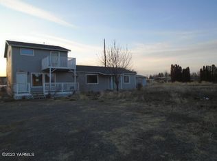 551 Lampe Rd, Selah, WA 98942