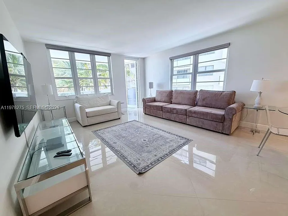 100 Lincoln Rd #521
