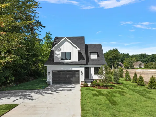 43719 Mound Rd, Sterling Heights, MI 48314