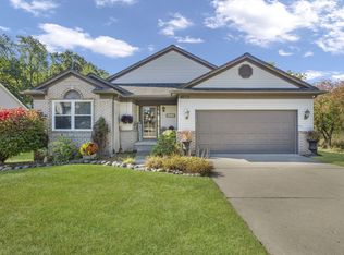 3224 Hickory Dr, Orion, MI