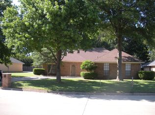 1107 Meadow Crest Ln, Mansfield, TX 76063