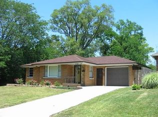 837 Saint Vincents Ave, Peru, IL 61354