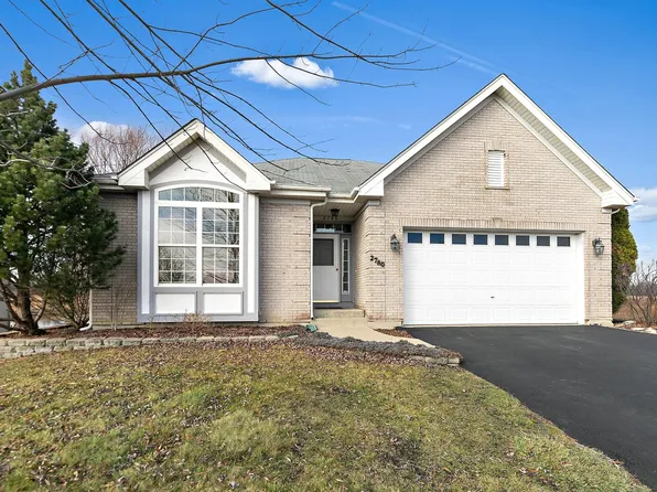 2780 Harnish Dr, Algonquin, IL 60102