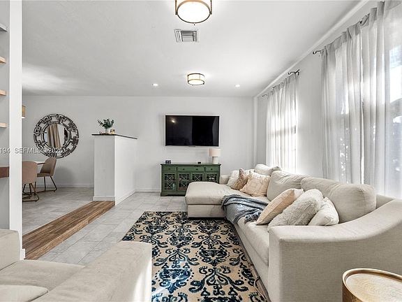 5th image of 1561 Bird Rd