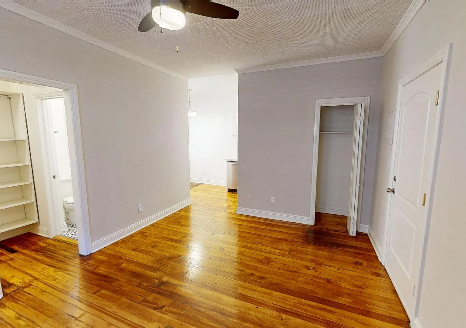Mariposa Apartments...Gorgeous Newly Remodeled Stylish Apartments...Great Location! CALL NOW! — Photo 4