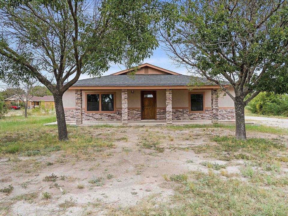 1st image of 118 West Dr