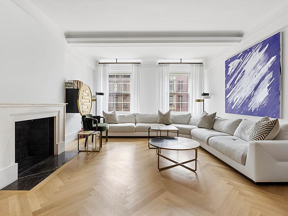 3rd image of 40 E 66th St APT 4C