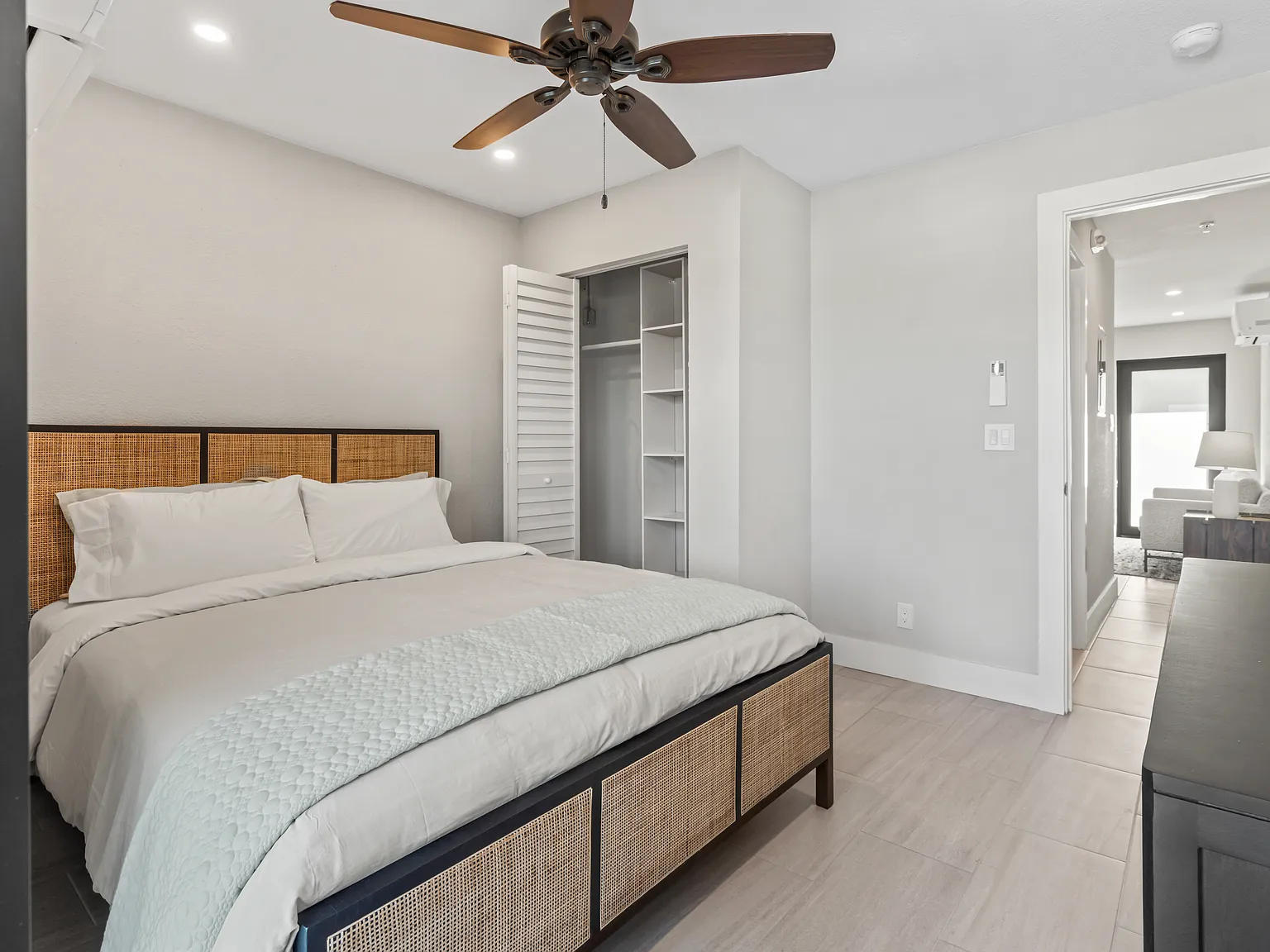 1 bed, $2,850 — Photo 4