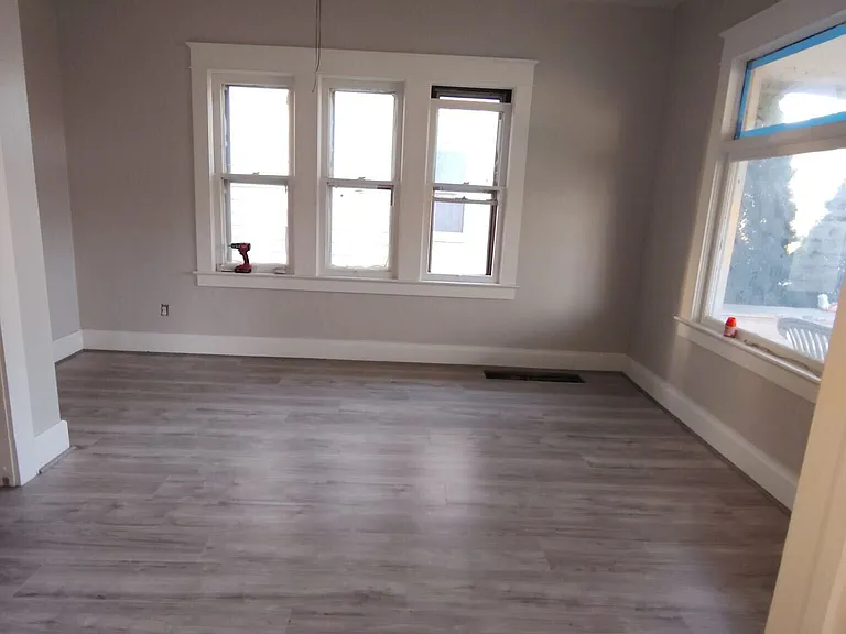 235 Sexton St — Photo 5