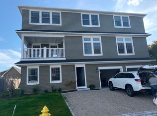 68 Pocono Rd, Narragansett, RI 02882