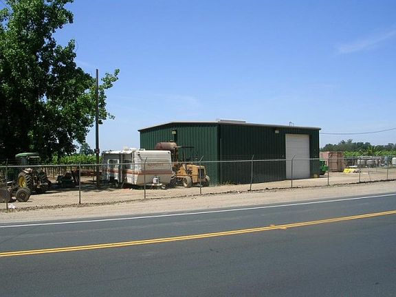 3rd image of 15164 N Highway 88