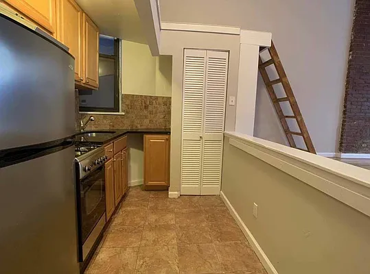 Rented by Tourma Realty LLC | media 25