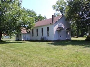 1102 Indiana St, Hindsboro, IL 61930