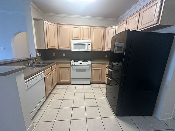 3rd image of 12386 River Highlands Dr #3-D