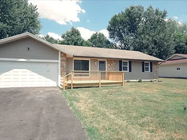 4050 S Ridgecrest Dr, Springfield, MO 65807