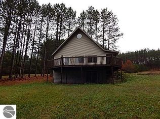 5731 W Gillow Rd, Lake City, MI 49651