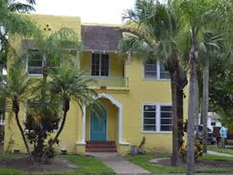 1852 Washington St Hollywood, FL 33020 — Photo 4