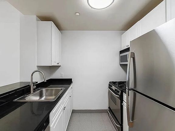 4th image of 1955 1st Ave APT 732