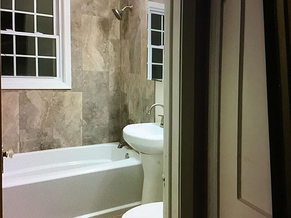 Main floor: Bathroom #1