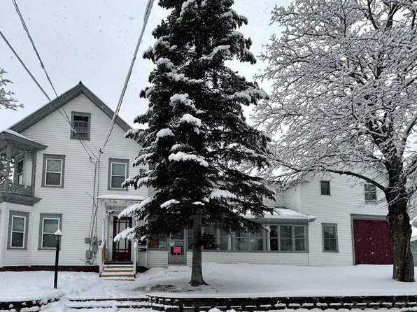 4 Tucker Street, Norway, ME 04268