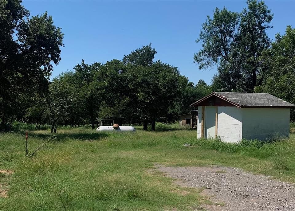 2nd image of 2975 E Redbud Ln #1