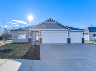 46 E 22nd Pl, Kennewick, WA 99337