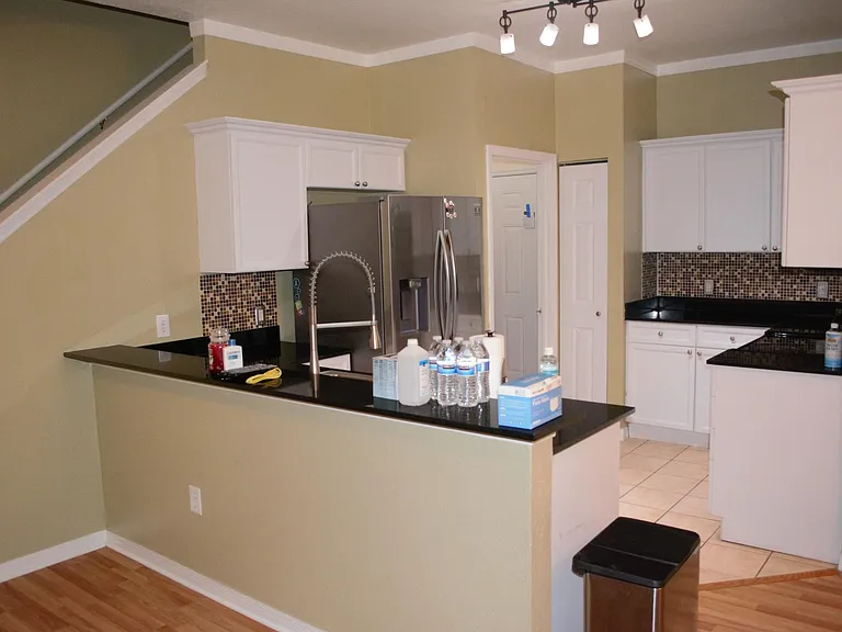 10817 Thames Vista Ct — Photo 17