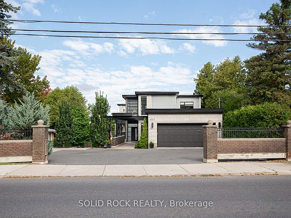 3rd image of 847 Walkley Rd