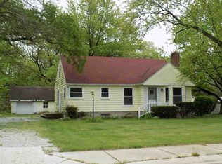 1716 Maplehurst Ave, Mishawaka, IN 46545