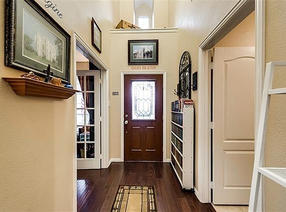 2nd image of 2804 Quietwater Dr