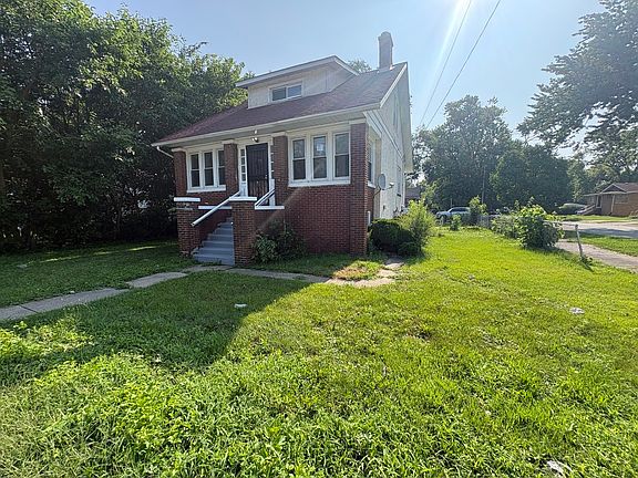 2nd image of 16777 Wood St