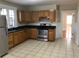 163 University Ave #3, Lowell, MA 01854