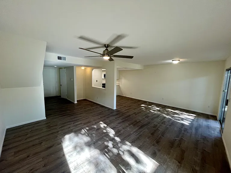 2112 E Vista Way #27 — Photo 4
