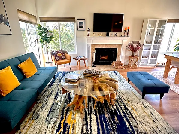 930 Via Mil Cumbres Unit 50, Solana Beach, CA 92075