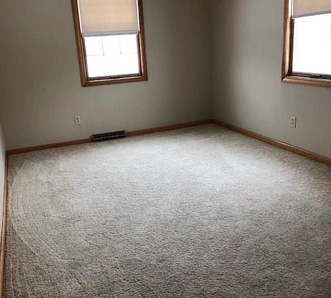 4th image of 1075 Kenilworth Ave
