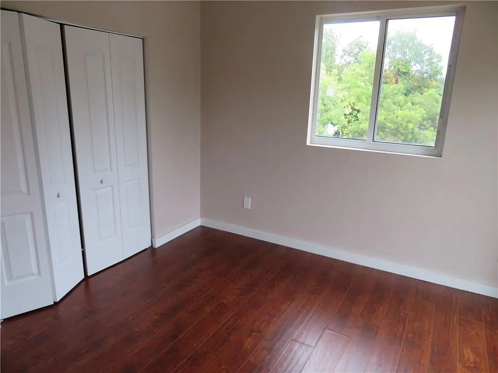 3 bed, 2.5 bath, 2256 sqft, $2,750 — Photo 4