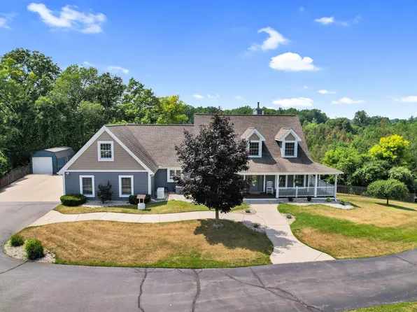 1011 N Ortonville Rd, Ortonville, MI 48462