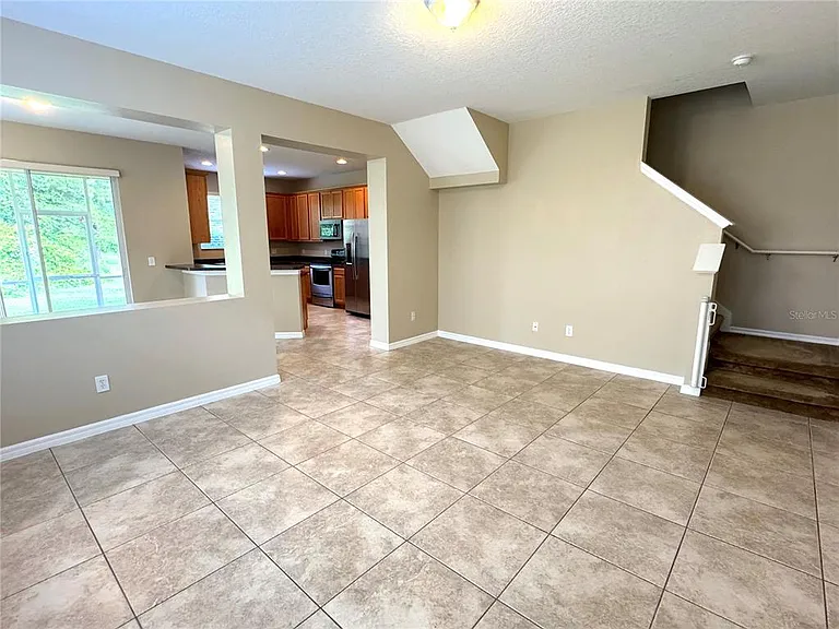 516 Penny Royal Pl — Photo 3