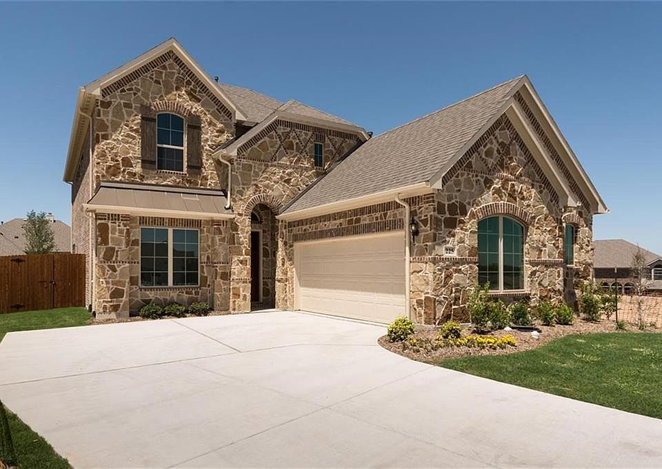 2nd image of 225 Gilpin Ln