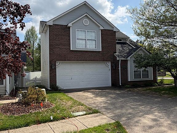 3rd image of 1073 Hampshire Pl
