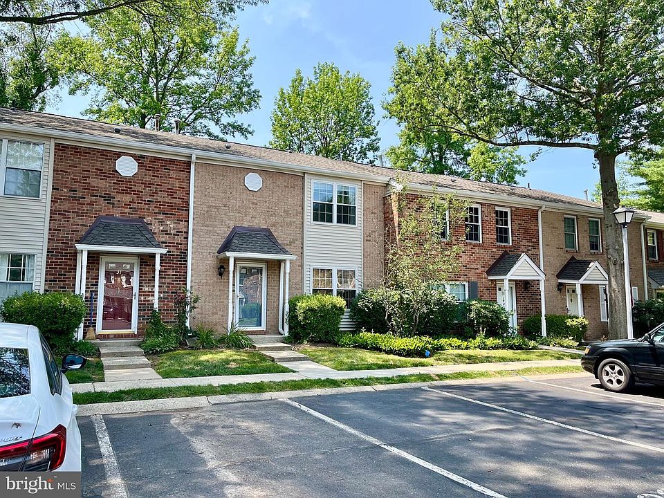 1st image of 32 Pagoda Ct
