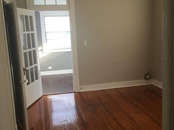 3rd image of 2123 Pine St