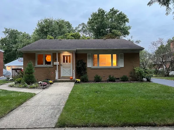 834 Beach Ave, La Grange Park, IL 60526