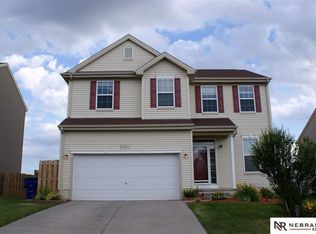 19355 Laci St, Omaha, NE 68135