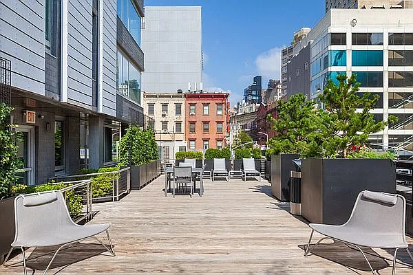 Rented by Living New York | media 25