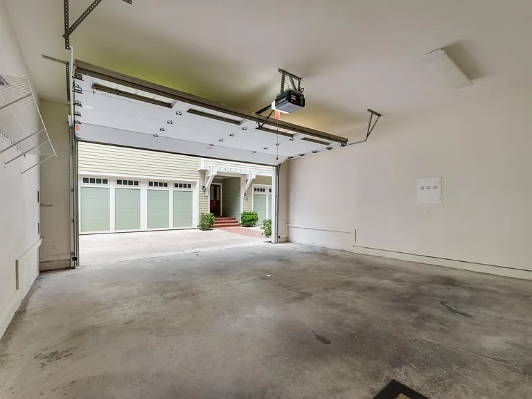 2608 Thomas Ave #3 — Photo 41