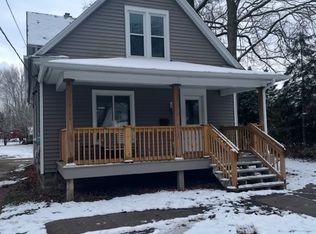 306 E Shaw St, Charlotte, MI