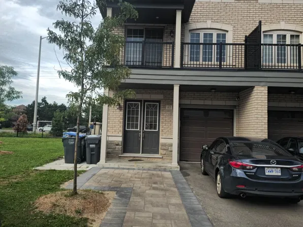 63 Hashmi Pl E, Brampton, ON L6Y 6J9