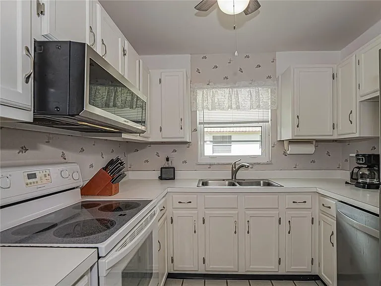 1 Vista Palm Ln #207 — Photo 9