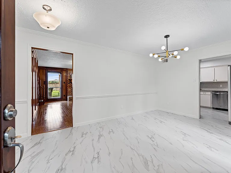 110 Shadow Wood Dr — Photo 6